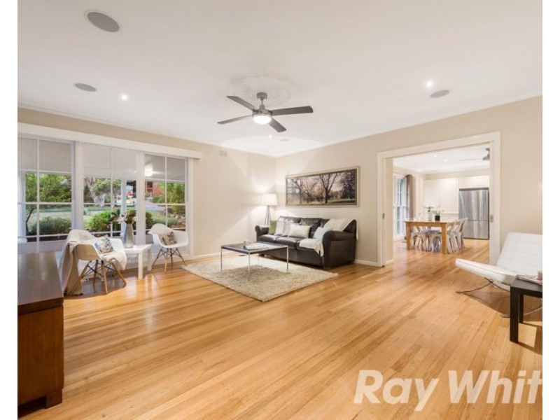 10 Henty Court, Croydon VIC 3136