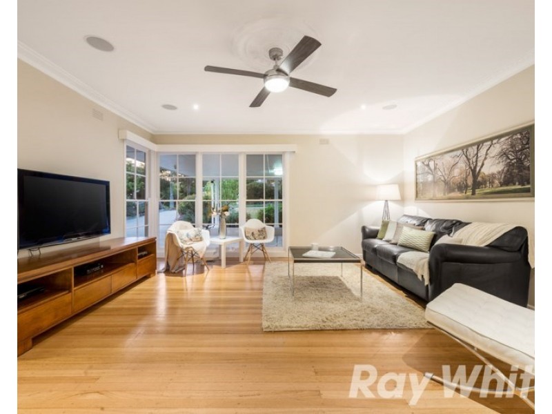 10 Henty Court, Croydon VIC 3136