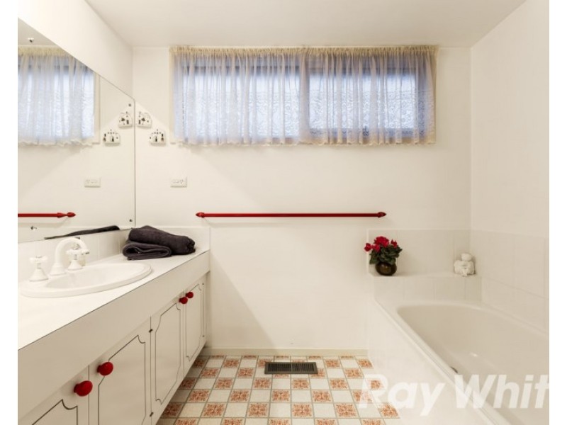 18 Calypso Court, Forest Hill VIC 3131