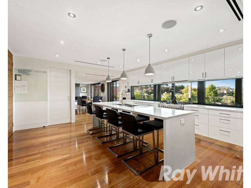 15 Valepark Drive, Donvale VIC 3111