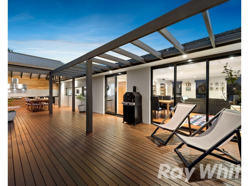 15 Valepark Drive, Donvale VIC 3111