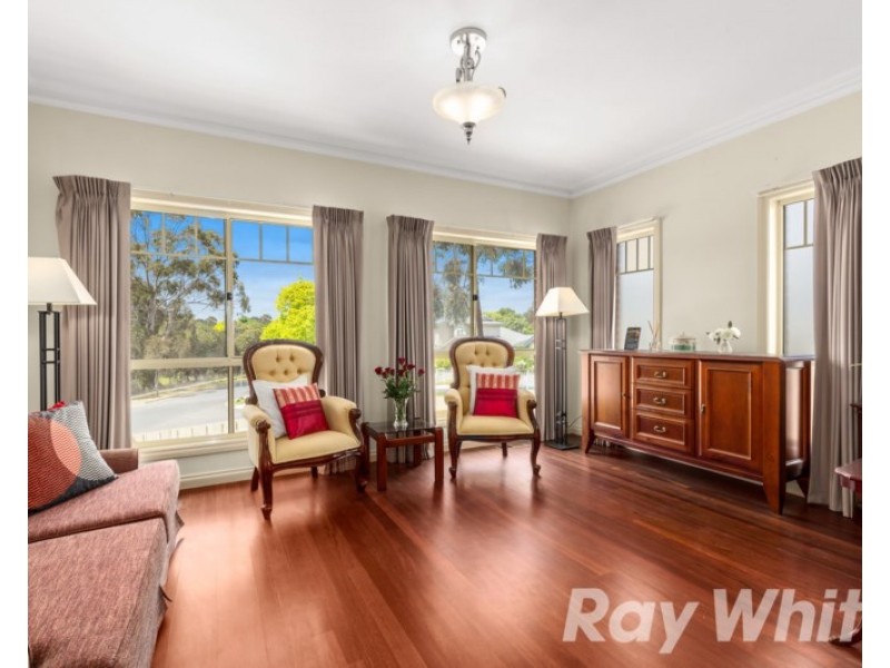 13 Hamilton Avenue, Blackburn VIC 3130