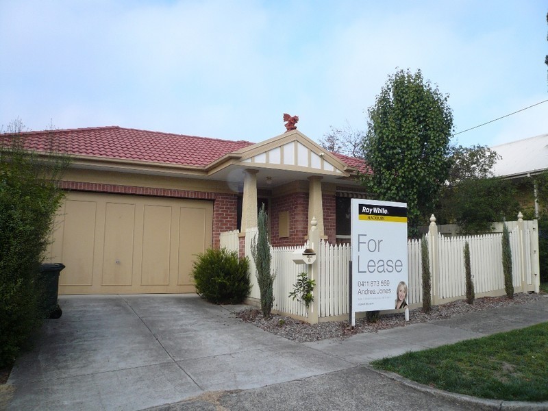 8 Thelma Street, Nunawading VIC 3131