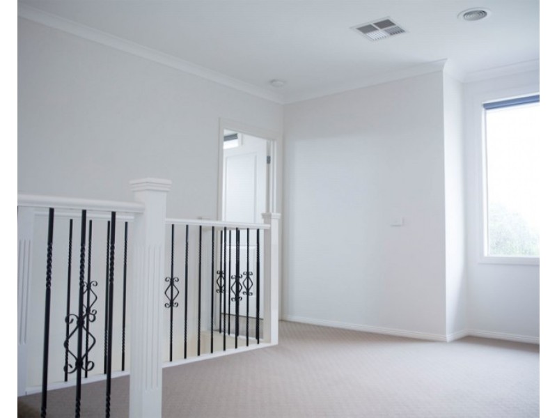 32 Baratta Street, Doncaster East VIC 3109