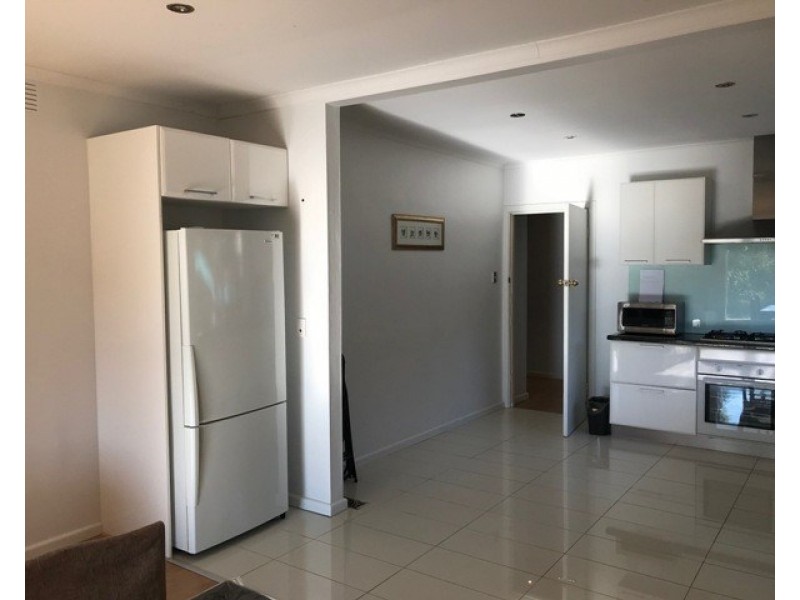 6 Third Avenue, Box Hill North VIC 3129