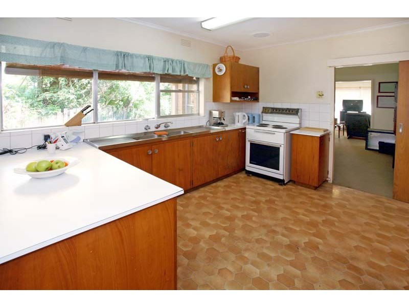 2A Linum Street, Blackburn VIC 3130