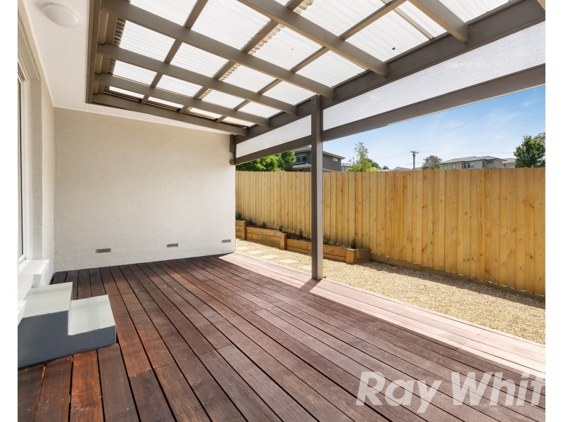 2/30 Wooddale Grove, Donvale VIC 3111