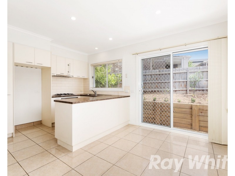 2/30 Wooddale Grove, Donvale VIC 3111