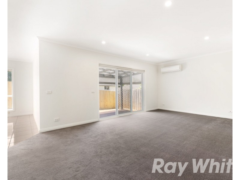2/30 Wooddale Grove, Donvale VIC 3111