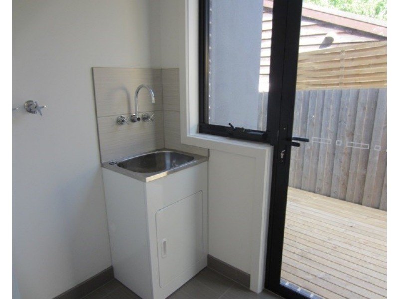 3/2 Oliver Street, Ringwood VIC 3134