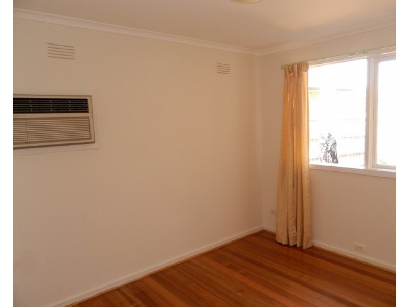 4 Holly Green Drive, Wheelers Hill VIC 3150