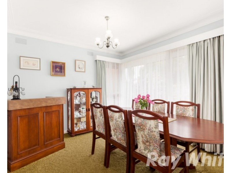 13 McGhee Avenue, Mitcham VIC 3132