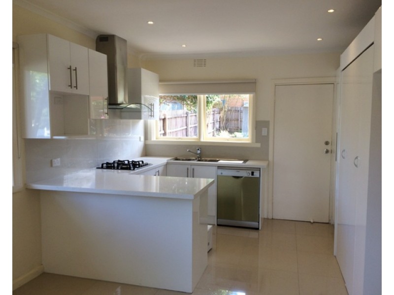 65 Heathfield Rise, Box Hill North VIC 3129