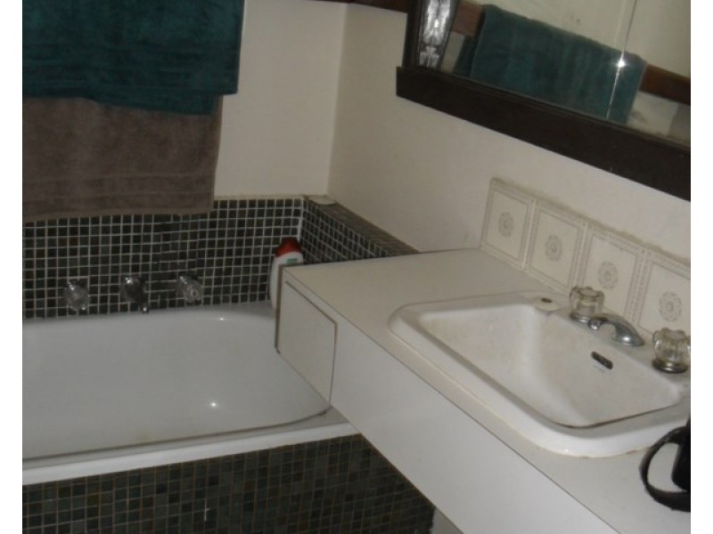 4/6 Simpsons Road, Box Hill VIC 3128