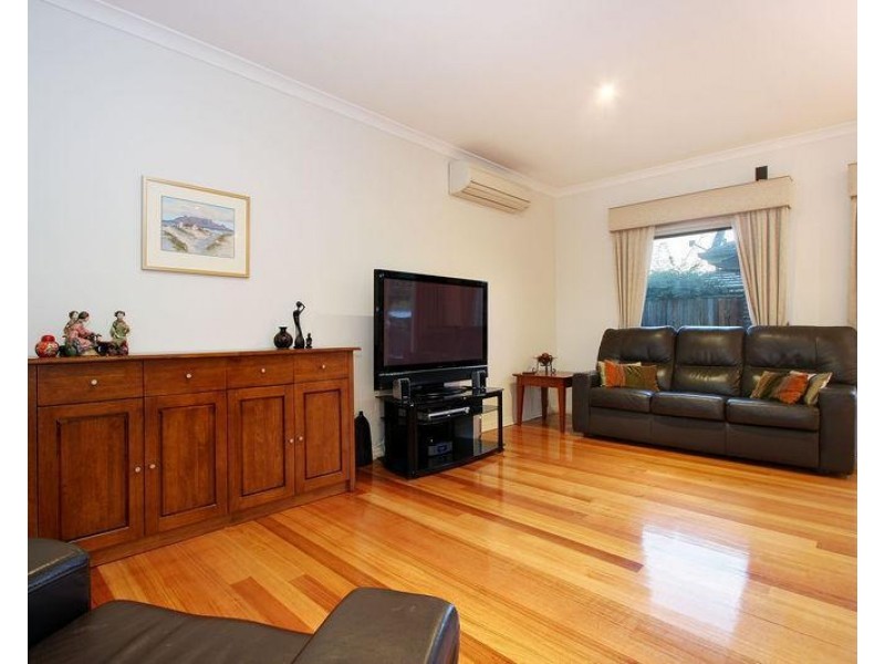 1/32 Holland Road, Ringwood East VIC 3135