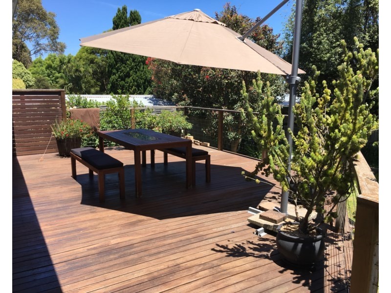 10 Adrian Avenue, Blackburn South VIC 3130