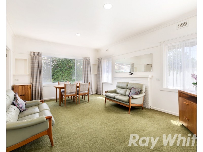 41 Rostrevor Parade, Mont Albert North VIC 3129