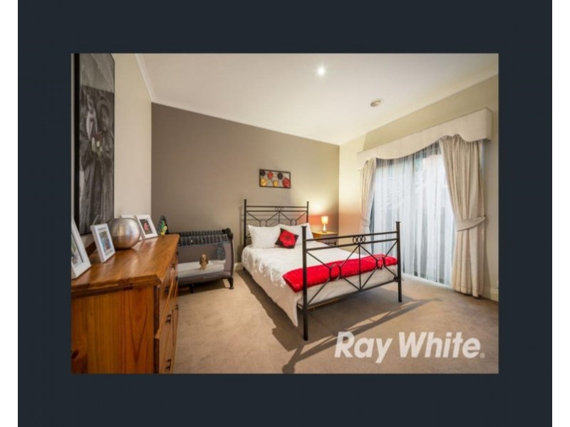 15 Fulton Crescent, Burwood VIC 3125