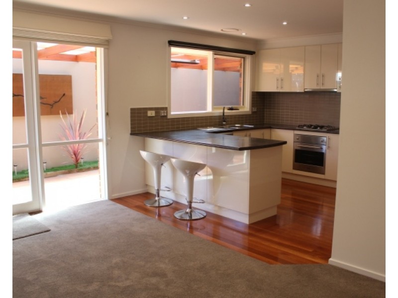 26 McKeon Road, Mitcham VIC 3132