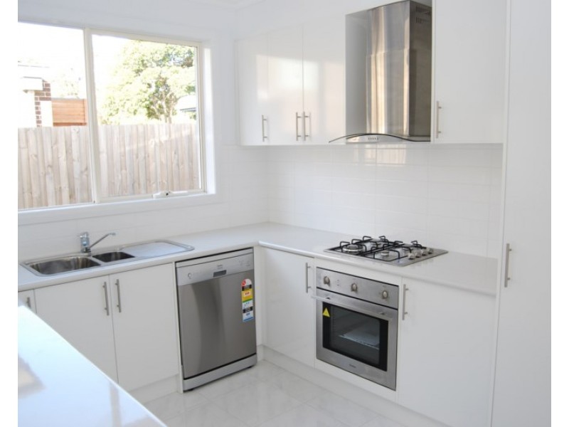 2/144 Burwood Highway, Burwood East VIC 3151