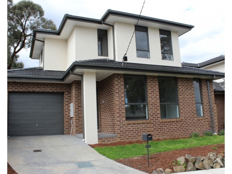 28 Lancelot Crescent, Glen Waverley VIC 3150