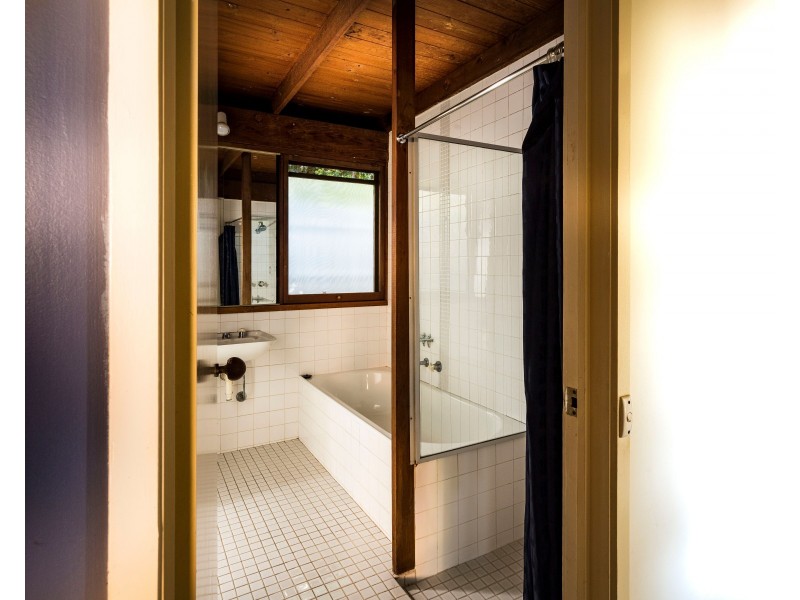 65 Galahad Crescent, Glen Waverley VIC 3150