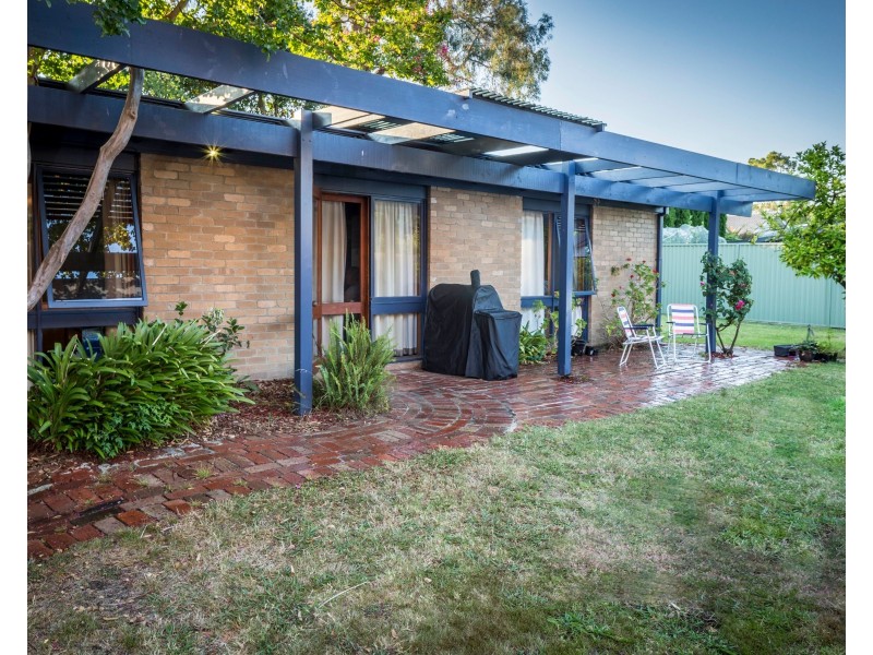 65 Galahad Crescent, Glen Waverley VIC 3150