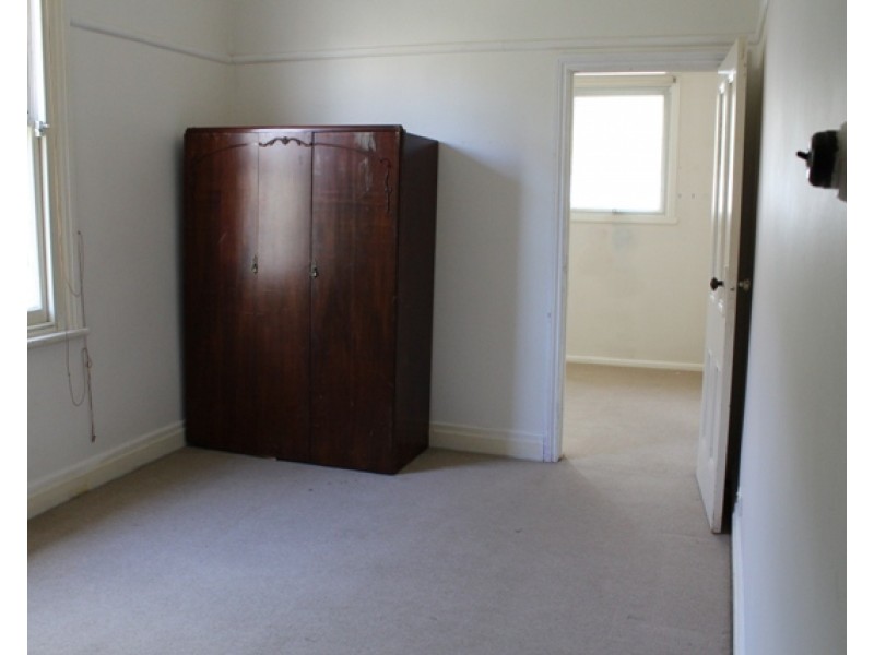 12 Queen Street, Blackburn VIC 3130