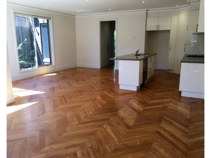 1/7 Railway Road, Blackburn VIC 3130