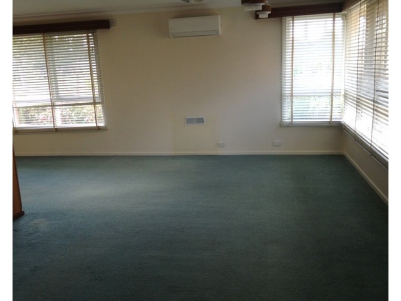 57 Furneaux Grove, Bulleen VIC 3105