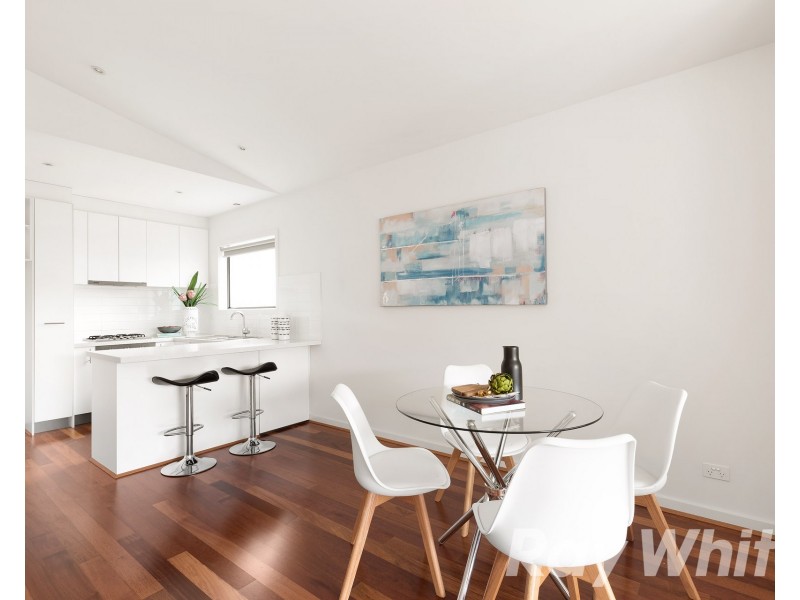 202/17 Station Street, Blackburn VIC 3130