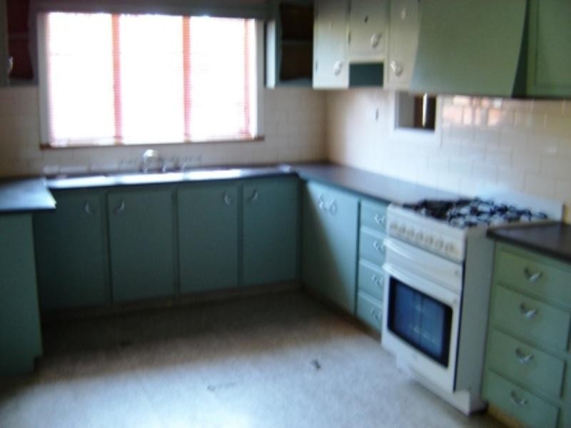 4 Bridgeford Avenue, Blackburn North VIC 3130