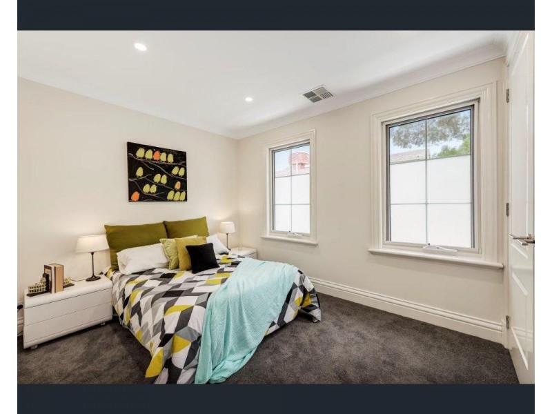 3/4 Gilbert Street, Mont Albert VIC 3127