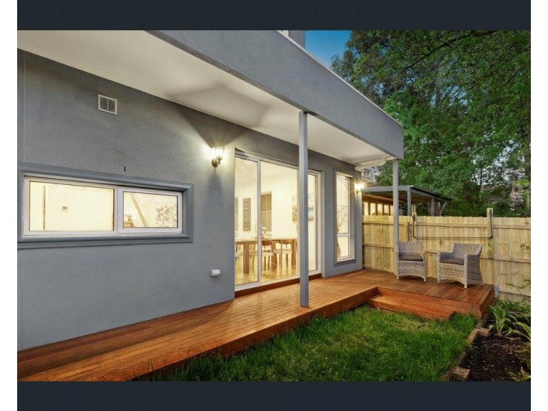 3/4 Gilbert Street, Mont Albert VIC 3127