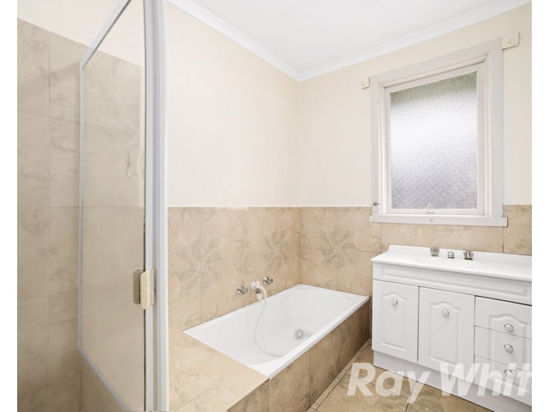 2 Victor Crescent, Forest Hill VIC 3131
