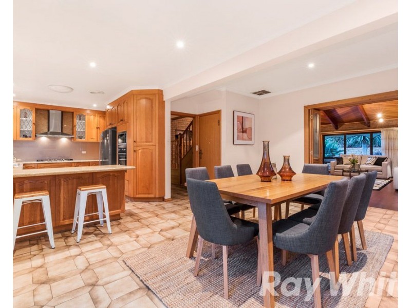 124 Anderson Creek Road, Doncaster East VIC 3109