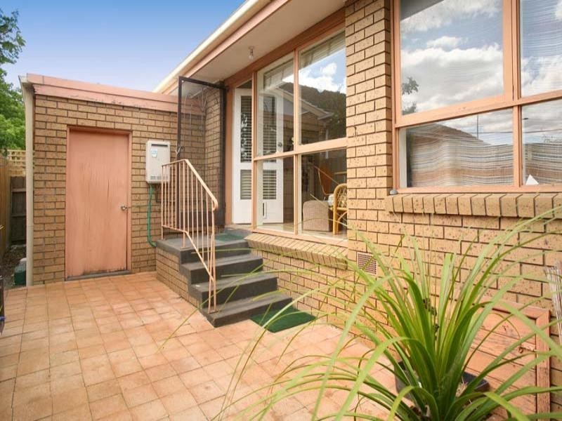2/192 Surrey Road, Blackburn VIC 3130