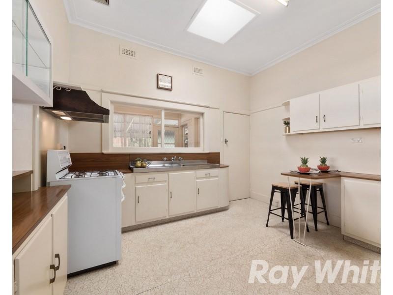 22 Malabar Road, Blackburn VIC 3130