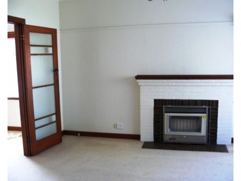 28 Linden Street, Blackburn VIC 3130