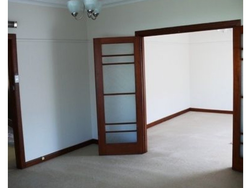 28 Linden Street, Blackburn VIC 3130