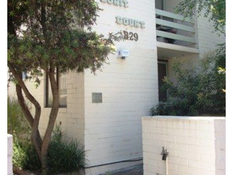 1/829 Park Street, Brunswick VIC 3056