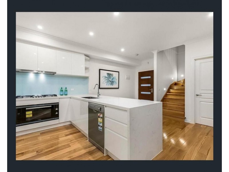 2/5 Bicton Street, Mount Waverley VIC 3149