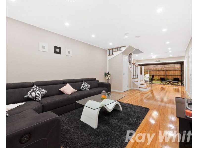 19A McGowans Lane, Burwood VIC 3125