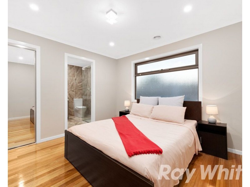 19A McGowans Lane, Burwood VIC 3125