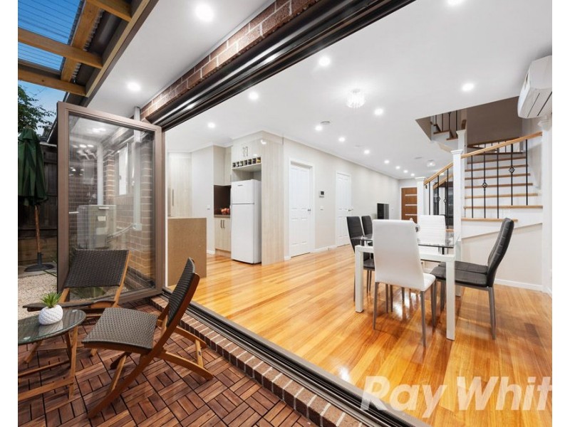 19A McGowans Lane, Burwood VIC 3125