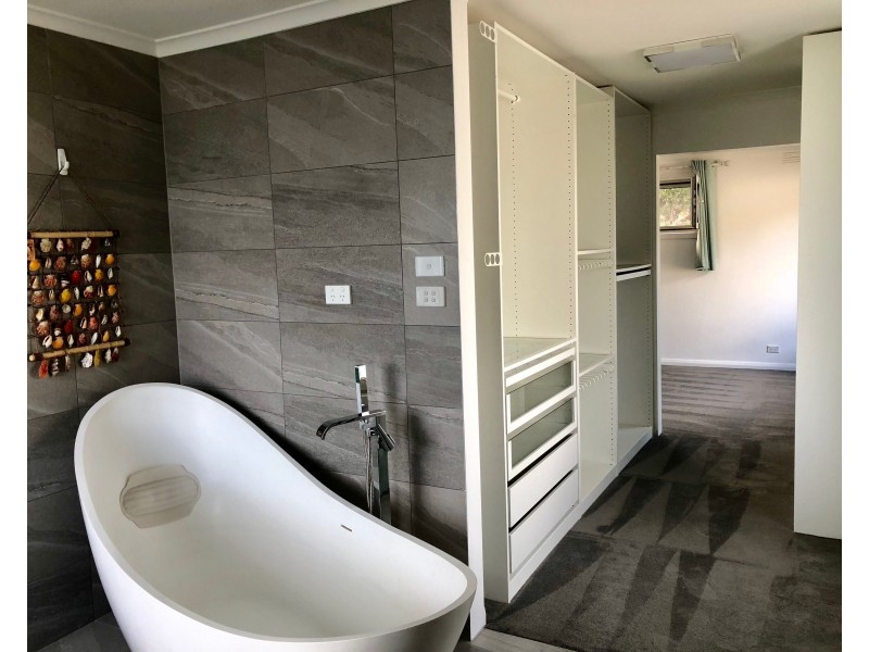 12 Gunyah Road, Blackburn North VIC 3130