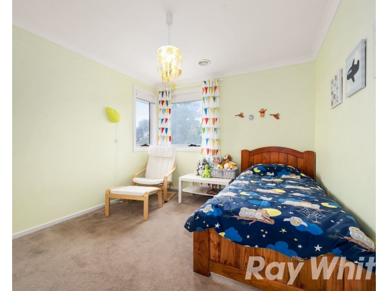 18 The Range Boulevard, Croydon VIC 3136