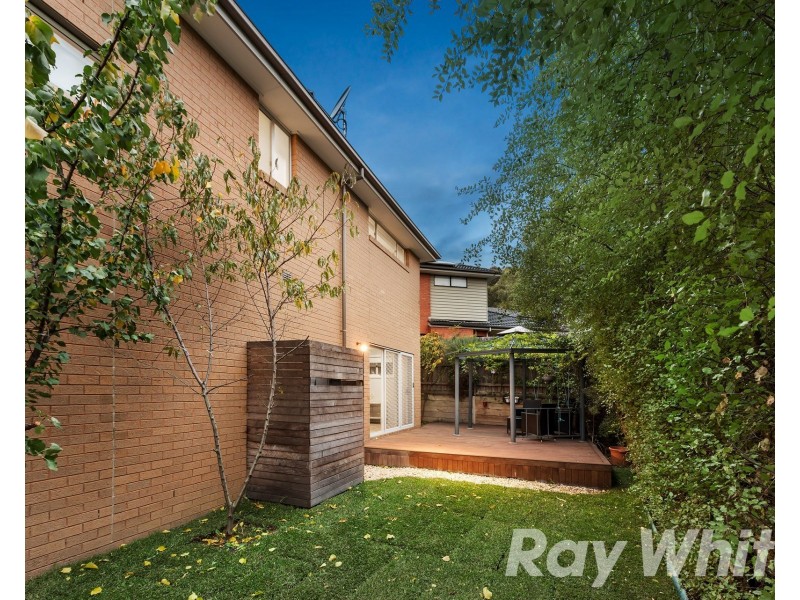 18 The Range Boulevard, Croydon VIC 3136