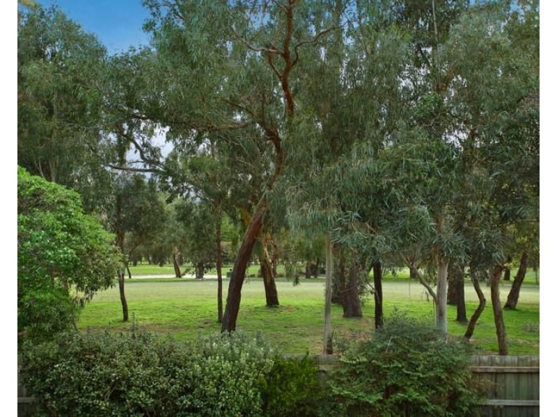 16 Somerville Street, Doncaster VIC 3108