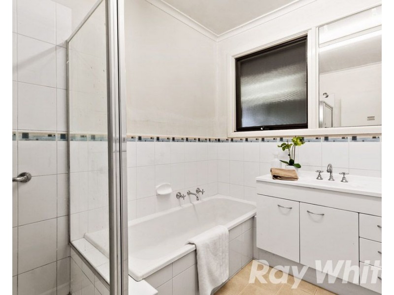 9 Inglewood Avenue, Forest Hill VIC 3131